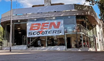 Devanture de l'atelier Ben Scooters